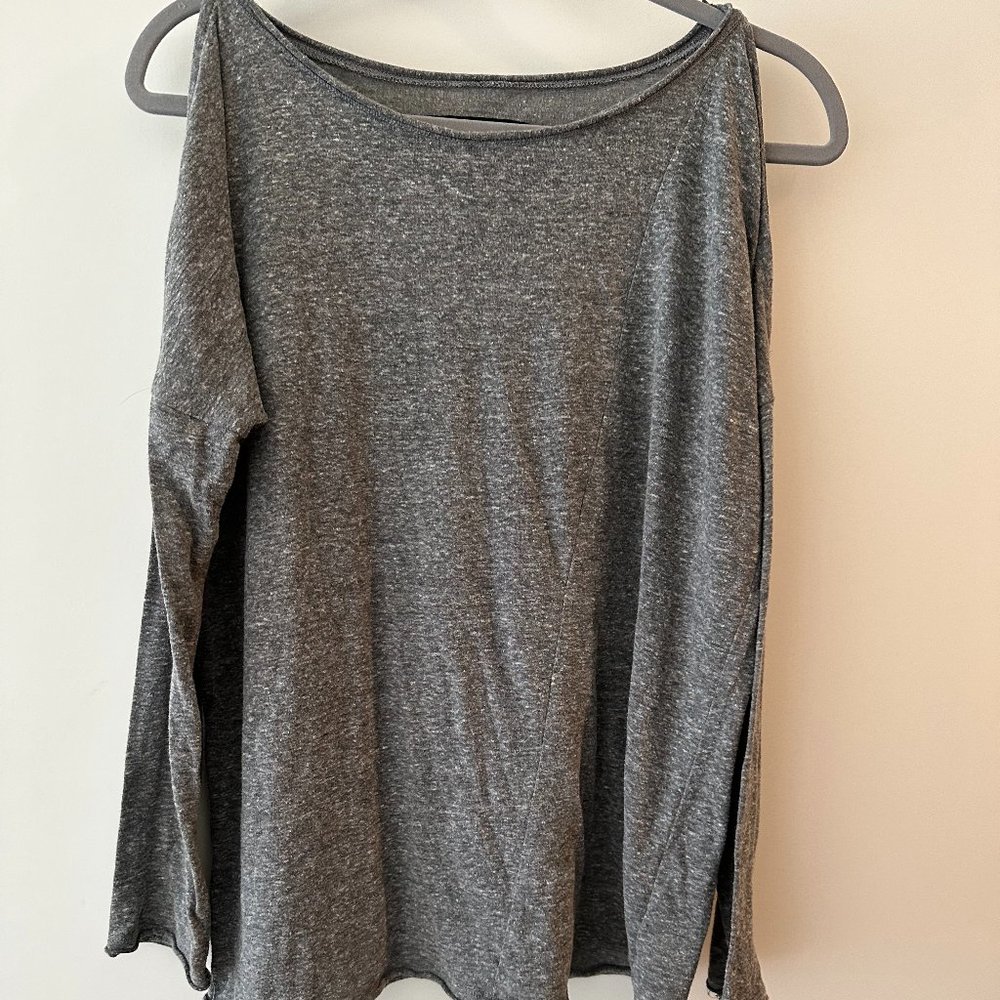 Rachel Roy Gray Cold Shoulder Long Sleeve Shirt